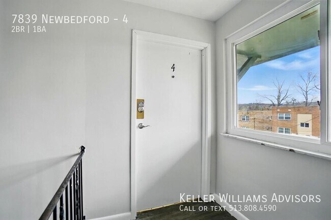 Foto del edificio - 7839 Newbedford-4