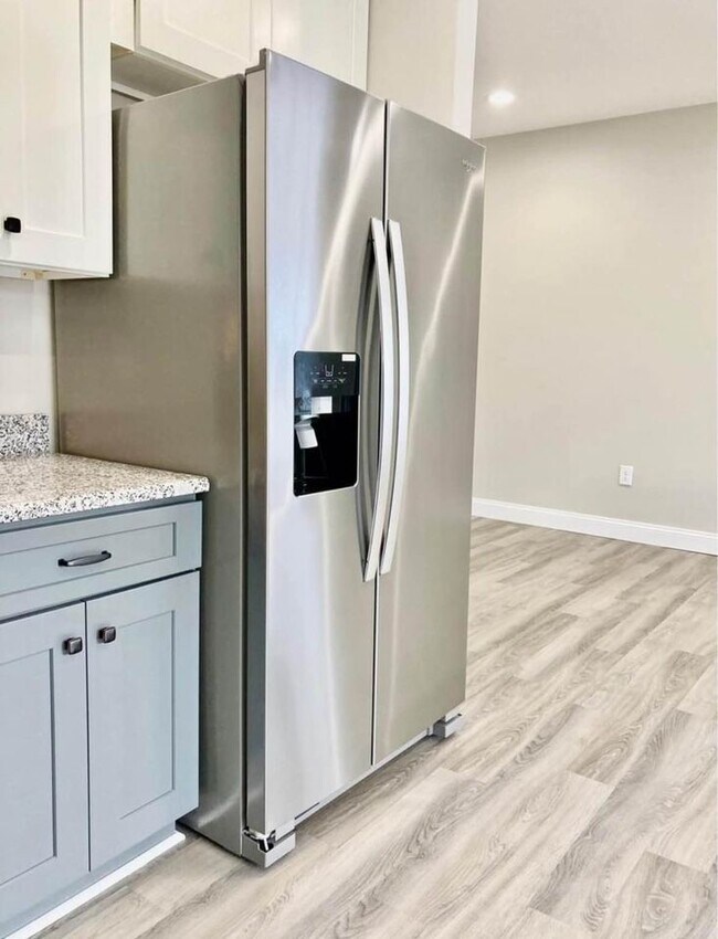 Foto del edificio - 1330 Maid Marian Ln