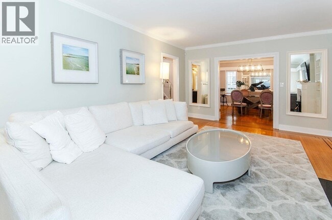 Building Photo - 6713 Arbutus St