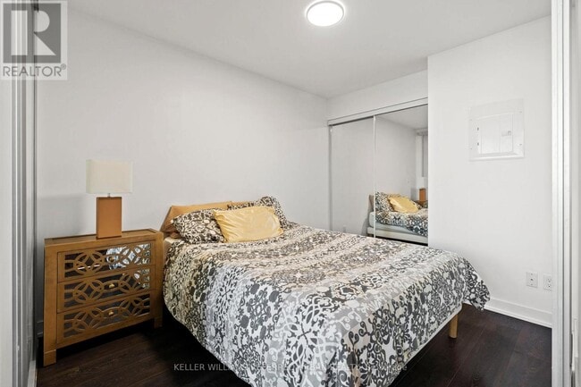 Building Photo - 50 Bruyeres Mews