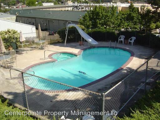Foto del edificio - 27 NW Mountain View Dr