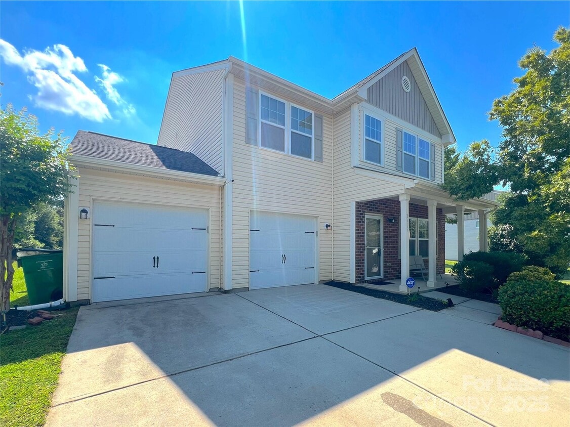 Foto principal - 2602 Impatien Drive
