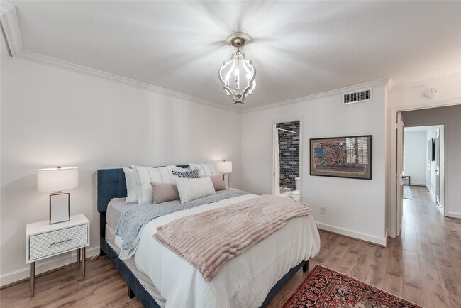 Foto del edificio - 14715 Barryknoll Ln