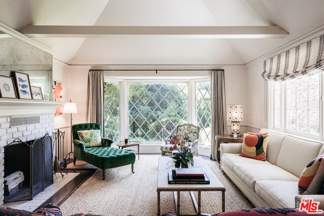 Foto principal - 7666 Woodrow Wilson Dr