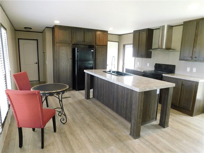 Foto del edificio - 702 Paint Creek Rd