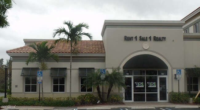 Foto del edificio - 420 S State Rd 7