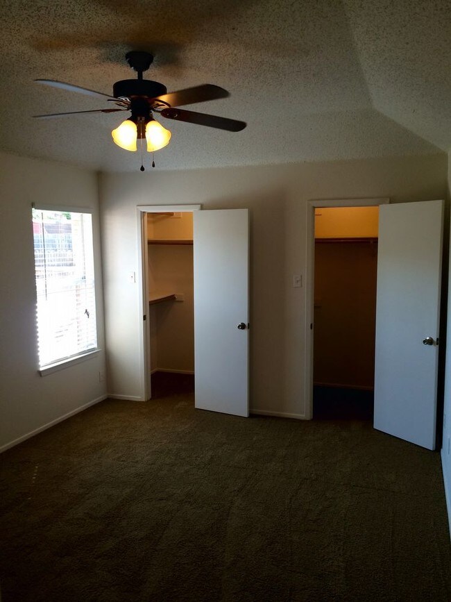 1310 Winscott Rd, Benbrook, TX 76126 Room for Rent in Benbrook, TX