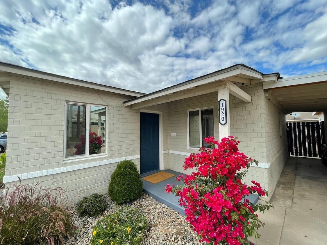 Photo - 1920 W Mulberry Dr - House