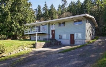 Building Photo - 421 Reservoir Rd