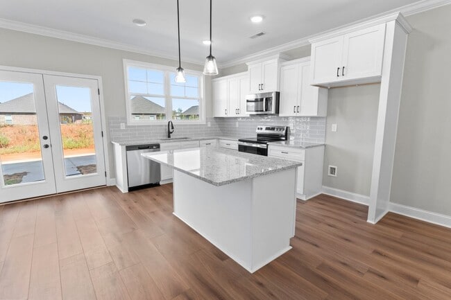 Foto del edificio - 245 Susan Lynn Dr