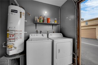 Building Photo - 2248 Short Pine Dr