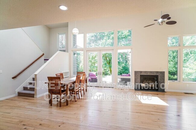 Foto del edificio - 9342 NW Skyline Blvd