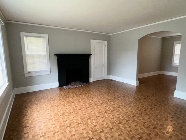 Building Photo - 312 S Cashua Dr