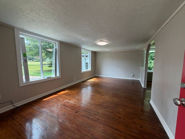 Foto del edificio - 131 Etowah Dr