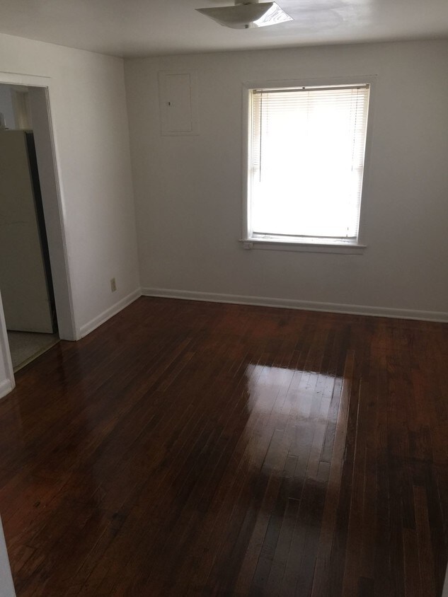 Foto principal - 3915 38th Ave N