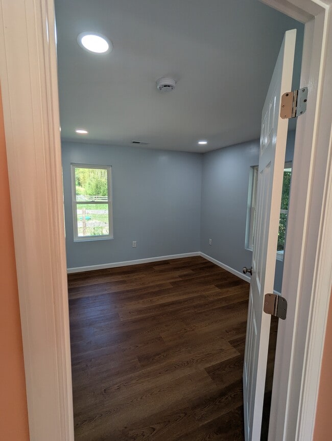 Building Photo - 4575 Chapel Springs Pl
