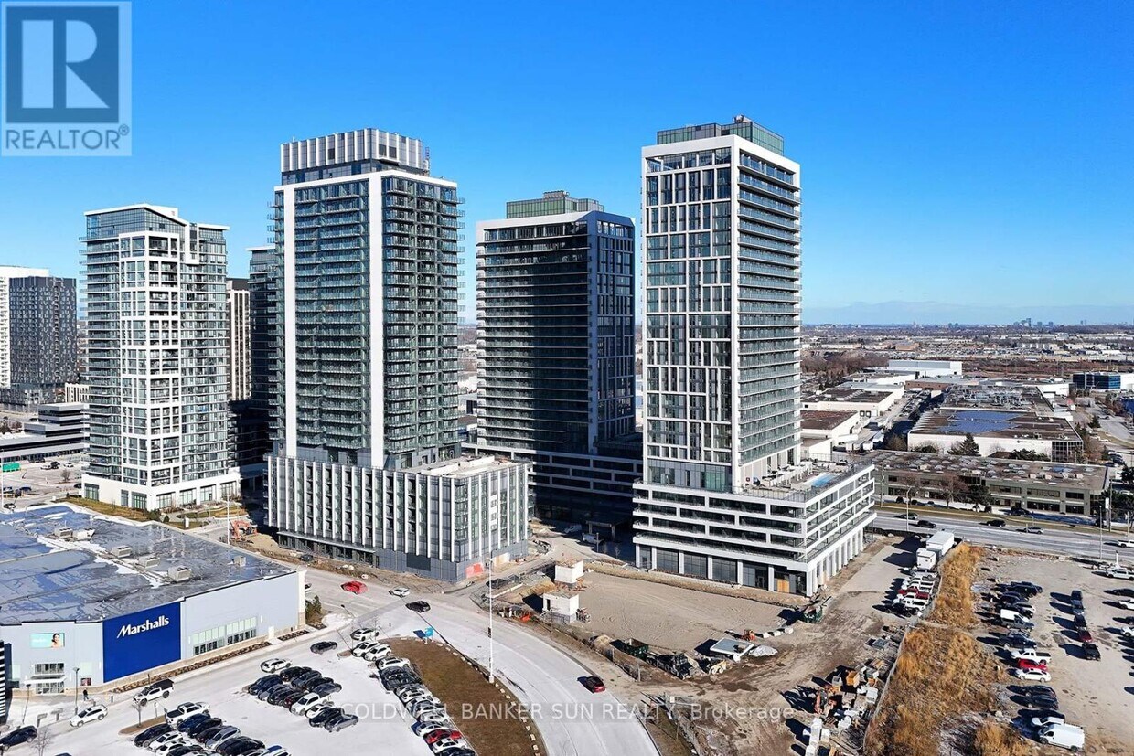 Photo principale - 8960-8960 Jane St