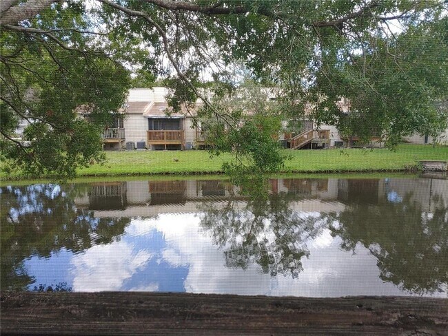Building Photo - 6236 93rd Terrace N