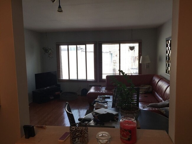 Building Photo - 2619 W Agatite Ave