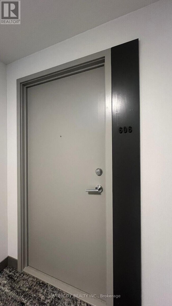 Building Photo - 260 Malta Ave.