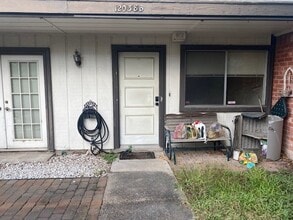 Building Photo - 12038 Mighty Oak Dr