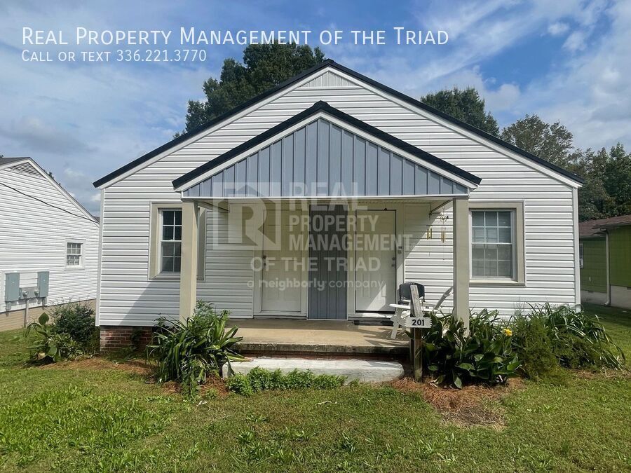 Primary Photo - Studio Duplex 1bd/1ba Unit in Thomasville