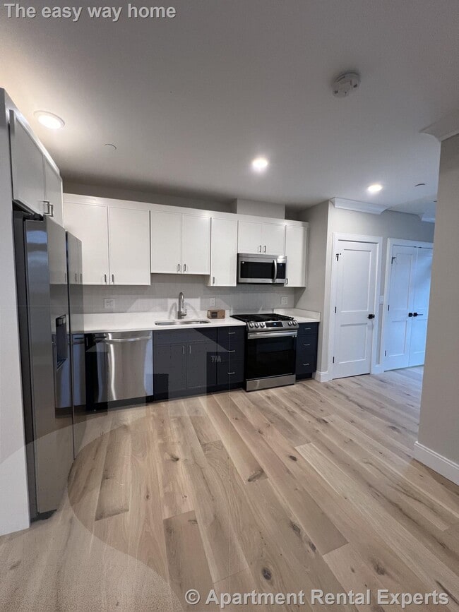 Foto del edificio - 157 Everett St