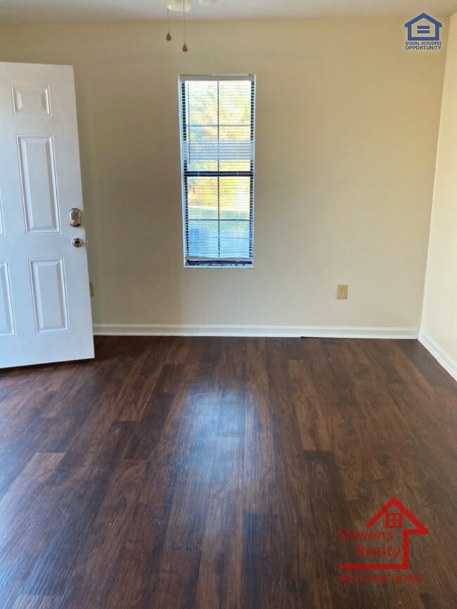 Building Photo - 275 Dogwood Pointe Dr