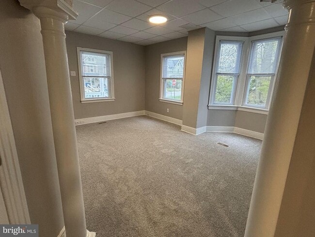 Foto del edificio - 132 N 3rd St
