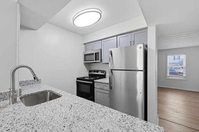 Building Photo - Twin Rivers Townhomes