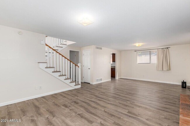 Foto del edificio - Great home in best ASU student neighborhood around campus