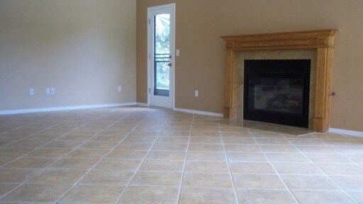 Building Photo - 539 Lomas Santa Fe Dr