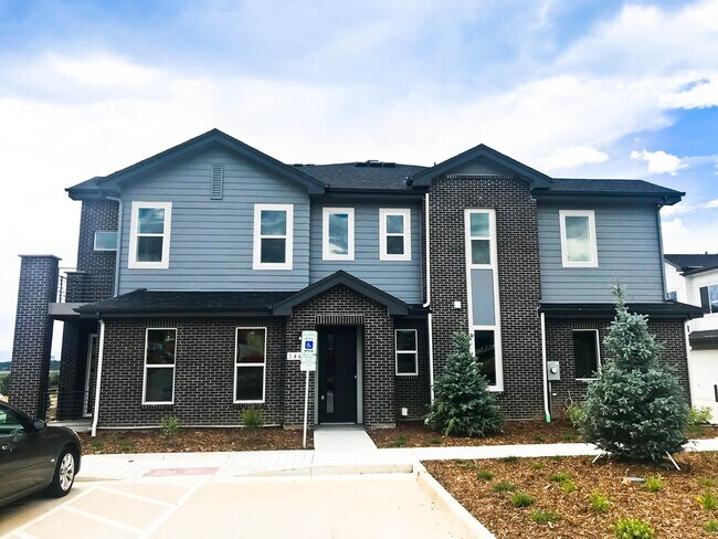 Building Photo - This is one you've been waiting for!