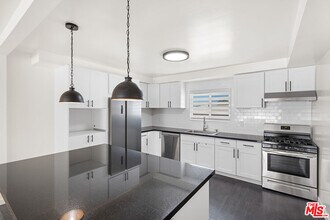 Building Photo - 25226 Loytan St