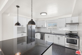 Building Photo - 25226 Loytan St