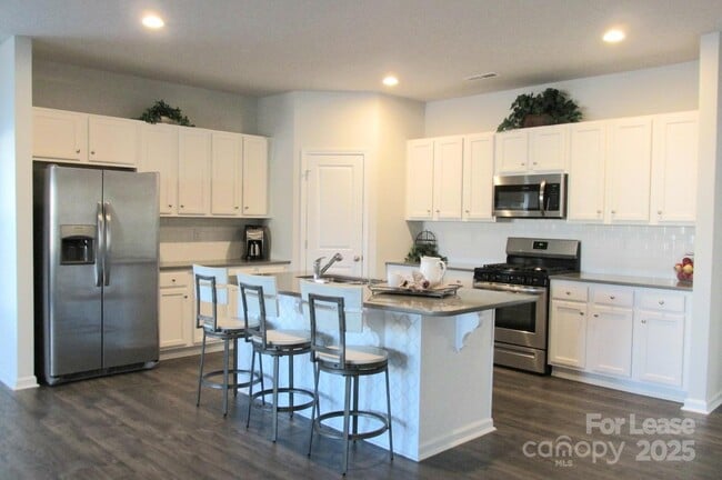 Building Photo - 8504 Gold Rush Ct