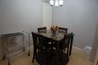 Building Photo - 8427 Hearth Dr