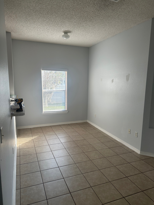 Building Photo - 1733 Manchurian St