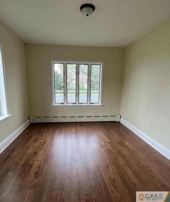 Foto del edificio - 1061 King Georges Post Rd