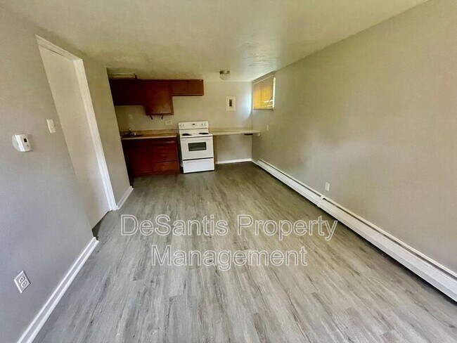 Foto del edificio - 1100 Stevenson Mill Rd