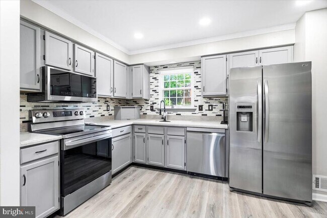 Foto del edificio - 5021 Mallard Ln