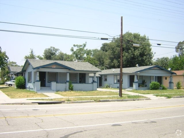 Foto del edificio - 706 N Mountain View Av