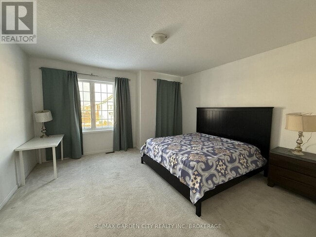 Photo du bâtiment - 7969 Buckeye Cres