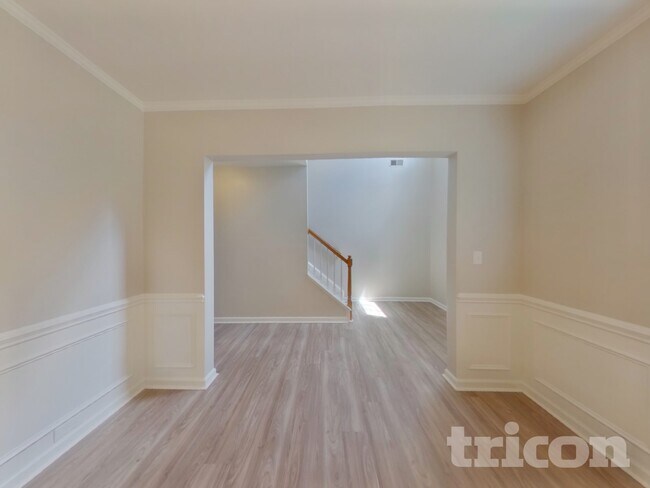 Foto del edificio - 3404 Burnage Hall Rd