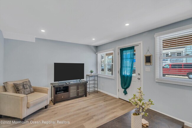 Foto del edificio - 262 1st Ave