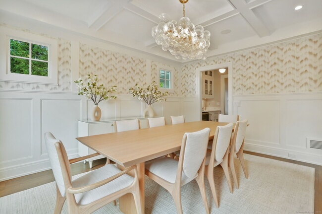 Building Photo - 28 Norwalk Ave