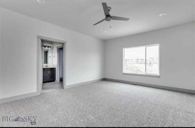 Building Photo - Beautiful Home in Belgrade's Henson Community