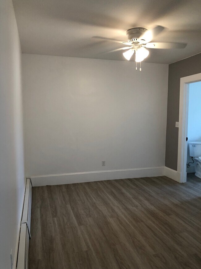 sala de estar - 165 W Emerson St