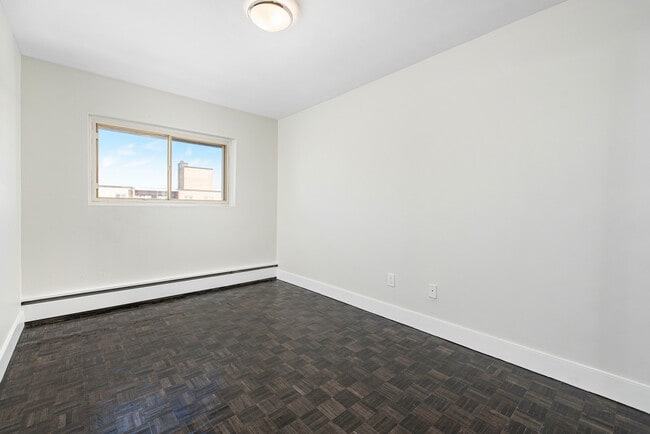 Building Photo - 321 & 349 Marland Ave