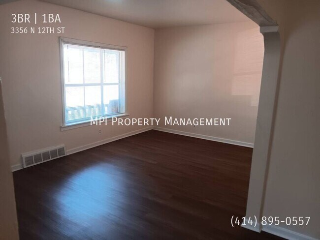 Building Photo - 3365 N 12th Street 3 Bedroom Lower